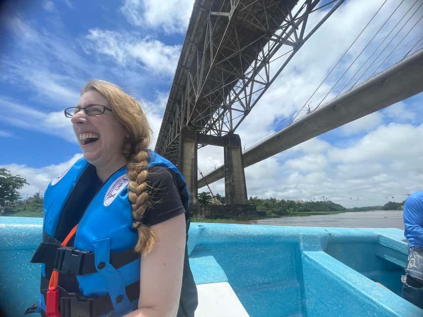 Santo Domingo Top: Colonial Zone Boat Ride Adventure - Cruising Under Santo Domingo’s Six Bridges