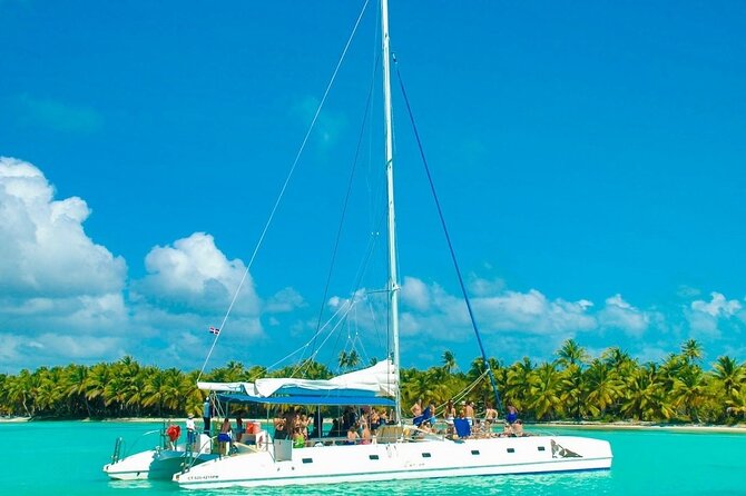 Saona Island Catamaran Adventure with Free Food and Transportation - Speedboat vs Catamaran: A Real-World Comfort Check