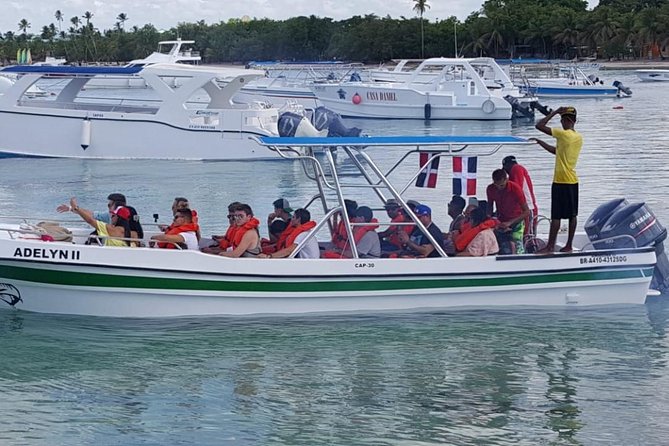 Saona Island Day Trip with Private Transfer and Personal Service - Food, drinks, and the party-leaning atmosphere