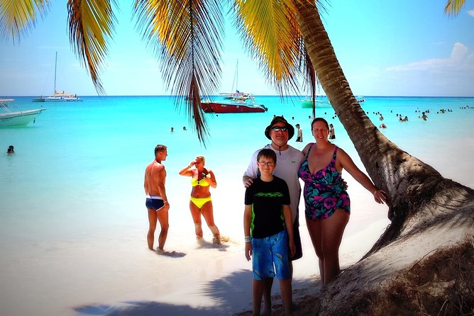 Saona Island Day Trip with Private Transfer and Personal Service - The start in Punta Cana: pickup at 8:00 and a faster route to Bayahibe