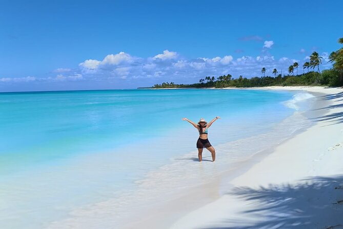 Saona Island Premium Discovery Tour from Punta Cana or Bayahíbe - Stop 1: Bayahíbe First Look (About 10 Minutes)