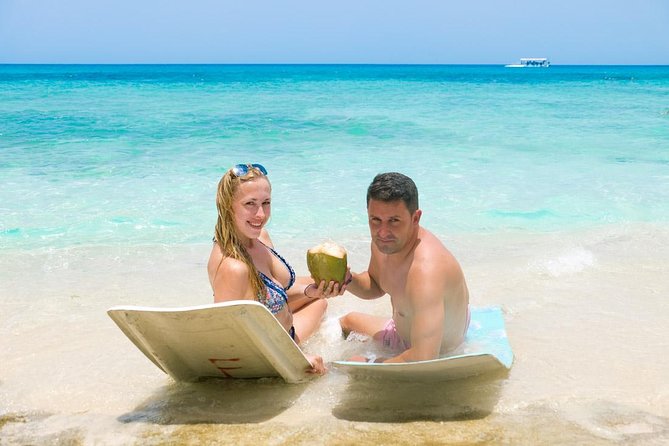 Saona Island Tour From Punta Cana - Returning at 15:30: The Halfway Shop Stop and Getting Back to Your Hotel