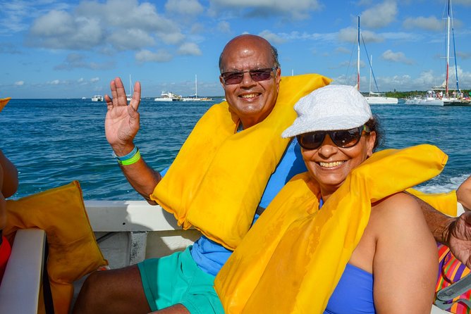 Saona Island Tour with Lunch and Pickup - Isla Saona Time: Beach Hours, Loungers, and the Best Part of the Day