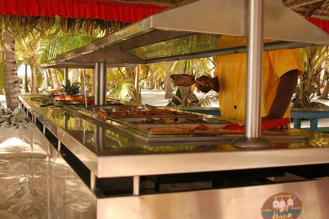 Saona Island VIP Experience – Private Boat for Up to 20 People - Stop 1: Saona Island Time, Natural Pool, Food, and Drinks
