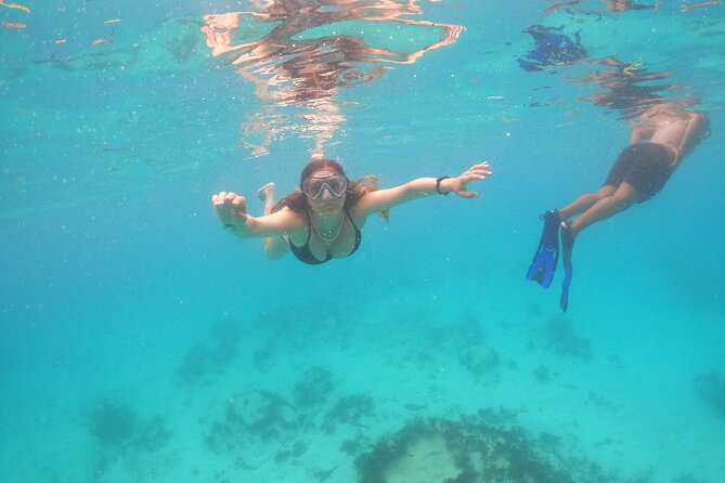 Shared Family Snorkeling Boat with Drinks and Snacks - Drinks and Snacks: How the Open Bar Changes the Whole Mood
