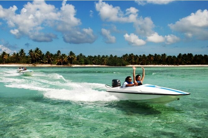 Speedboats and Parasailing Combo - Drinks, guide help, and safety: what the package covers (and what it doesn’t)