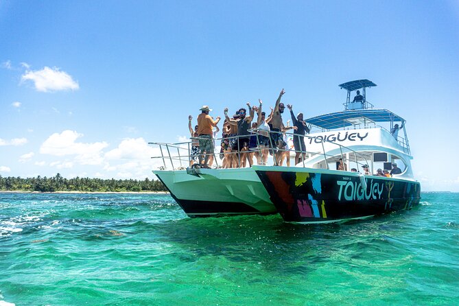 Taiguey Emotion Show - Getting to the ship: pickup, mobile ticket, and a simple plan