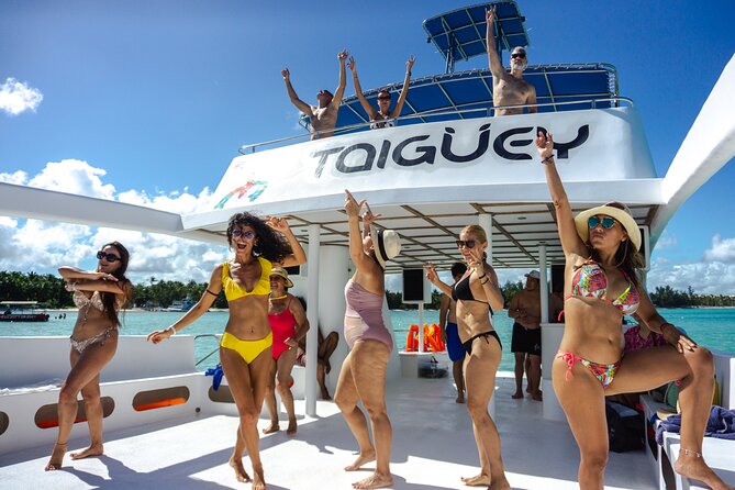 Taiguey Emotion Show - Stop 5: Return cruise with a dance competition and a prize
