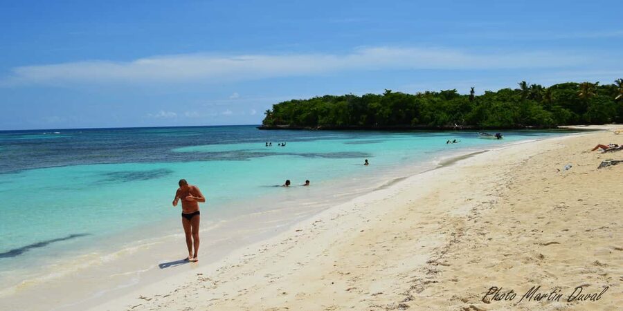 The 7 Hidden Beaches In Samaná & Las Galeras - Caletón and Lost Beach: first swims and first “wow” moments