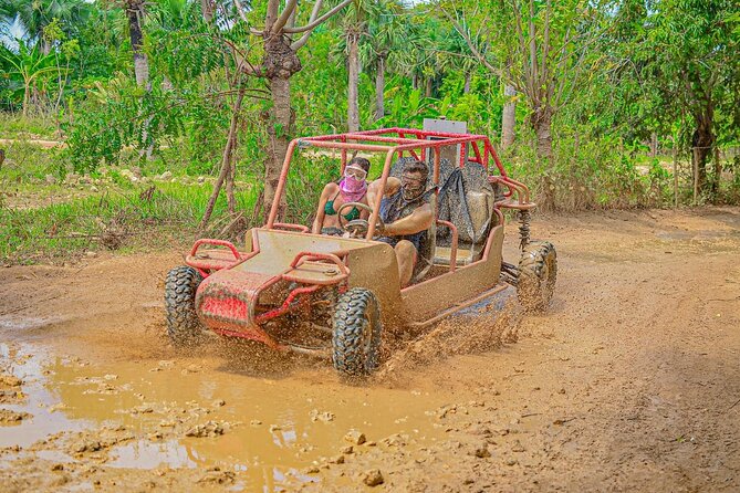 Tour Moto ATV en Punta Cana, Playa, Cueva Taína y Casa Dominicana - Stop 3: Cueva Taína plus Casa Dominicana tastings