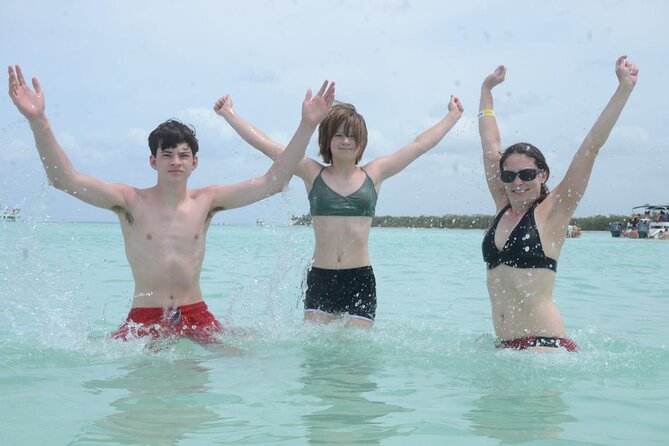 Tours to Saona Island - Bayahíbe, speedboat vibes, and the lunch-and-drinks block