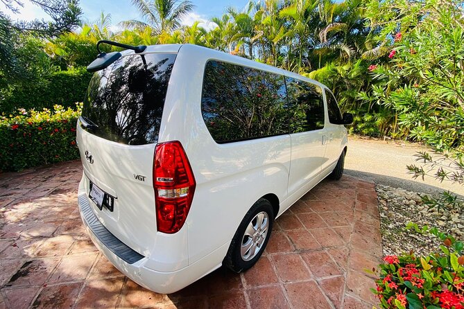 Transfer to/from Puerto Plata Airport to/from Surrounding Areas - Comfort and Safety Without Drama