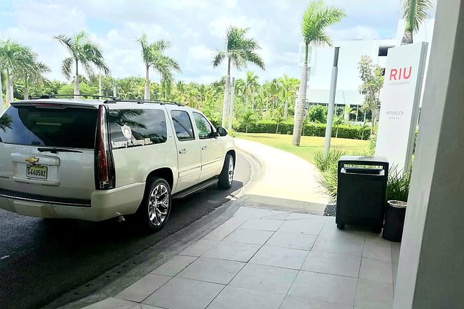 Transfers From All Place at La Romana Bayahibe <=> Sto Dgo (SDQ) - Price and Value: $160 per Group Up to 4