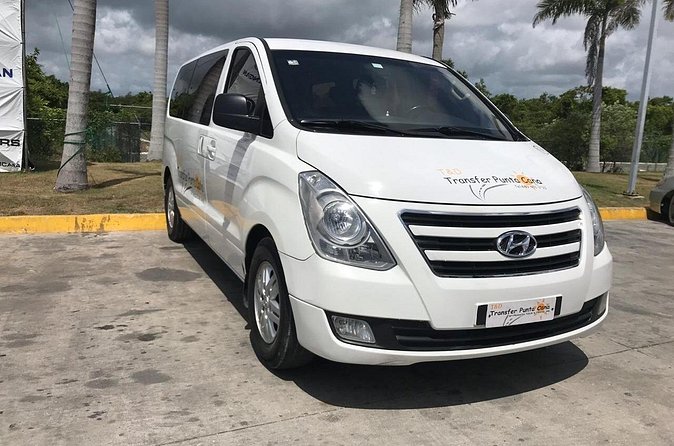 Transfers of 1-6 people Punta Cana area - Inside the A/C ride: what 10 to 15 minutes feels like