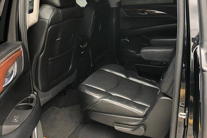 Vip Cadillac transportation in Punta Cana-BAVARO ROUNDTRIP - Personalized welcome and special-occasion add-ons