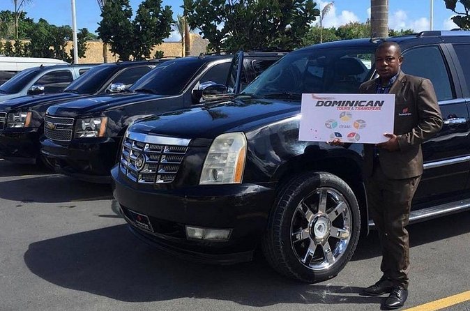 VIP Luxury SUV Airport Transfer in Punta Cana – Private Service - Finding your driver: avoid the most common pickup headaches