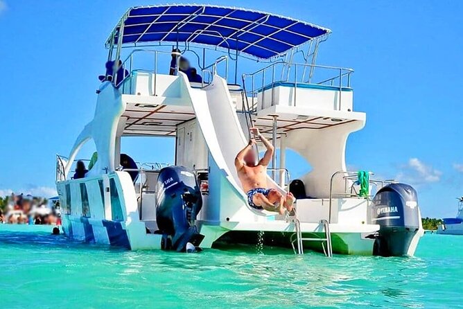 VIP Premium Yacht -Party Boat-Brunch - Pickup From Punta Cana or Bavaro and Getting Ready