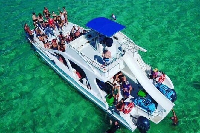 VIP Private Booze Cruise with Live Dj and BBQ in Punta Cana - Food and Drinks on Board: Lobster, Shrimp, Skewers, and Nationals