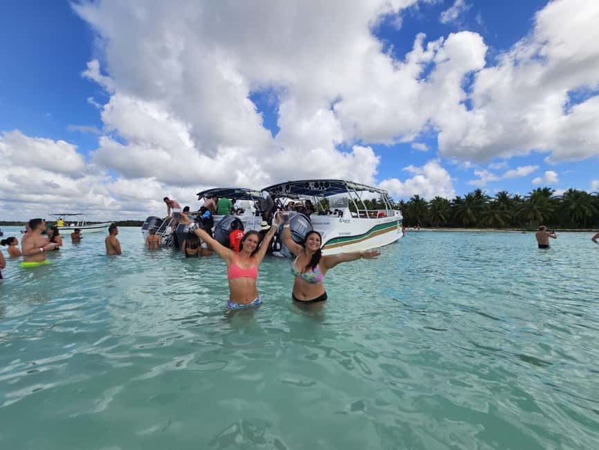 VIP tour to Saona Island by speedboat with a visit to paradise beaches - The Final Stop: An Exclusive Paradise Beach Moment
