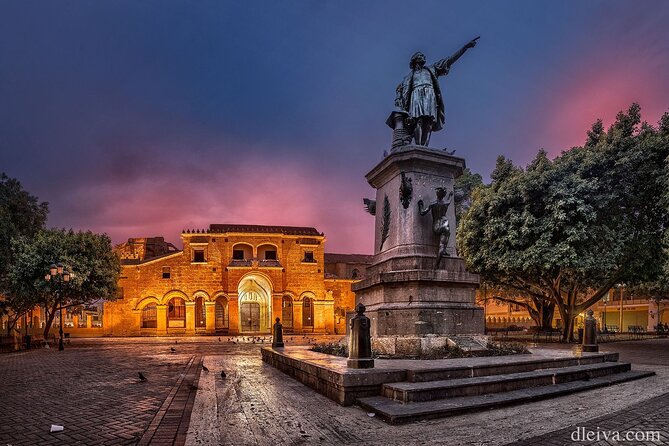 Visit Santo Domingo Tour with Lunch and Transportation Included - Colón Park, Alcázar de Colón, and the First Cathedral of America