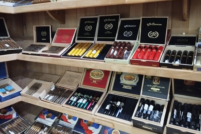 World Mart Souvenirs Store - Guided Tour - Price and value: is $45 worth it?