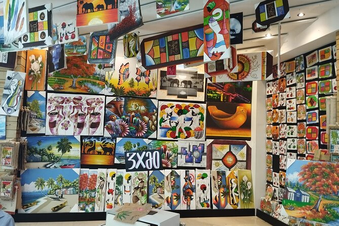 World Mart Souvenirs Store - Guided Tour - Who this tour is best for