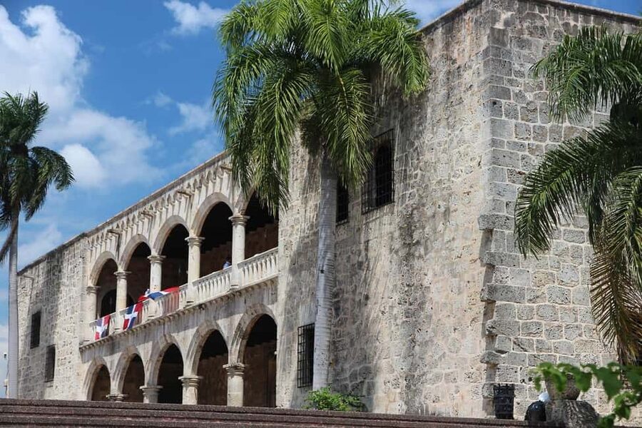 Zona Colonial Hictorical Tour with a local artist - GaudyMercy’s guiding style: hip hop culture meets Dominican history